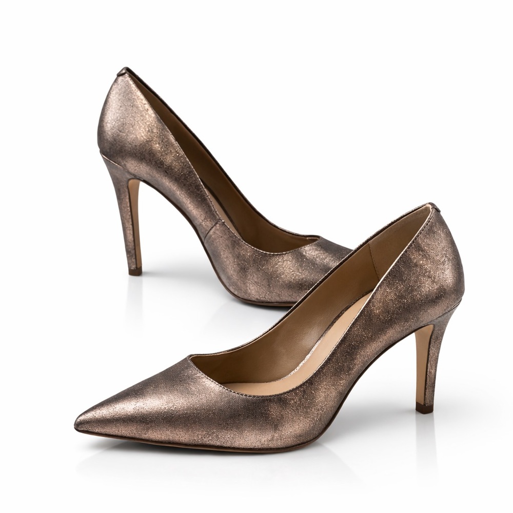 Saks Fifth Avenue Metallic Gold Stiletto Heels 7.1/2 M Pointed Toe Party Pumps
